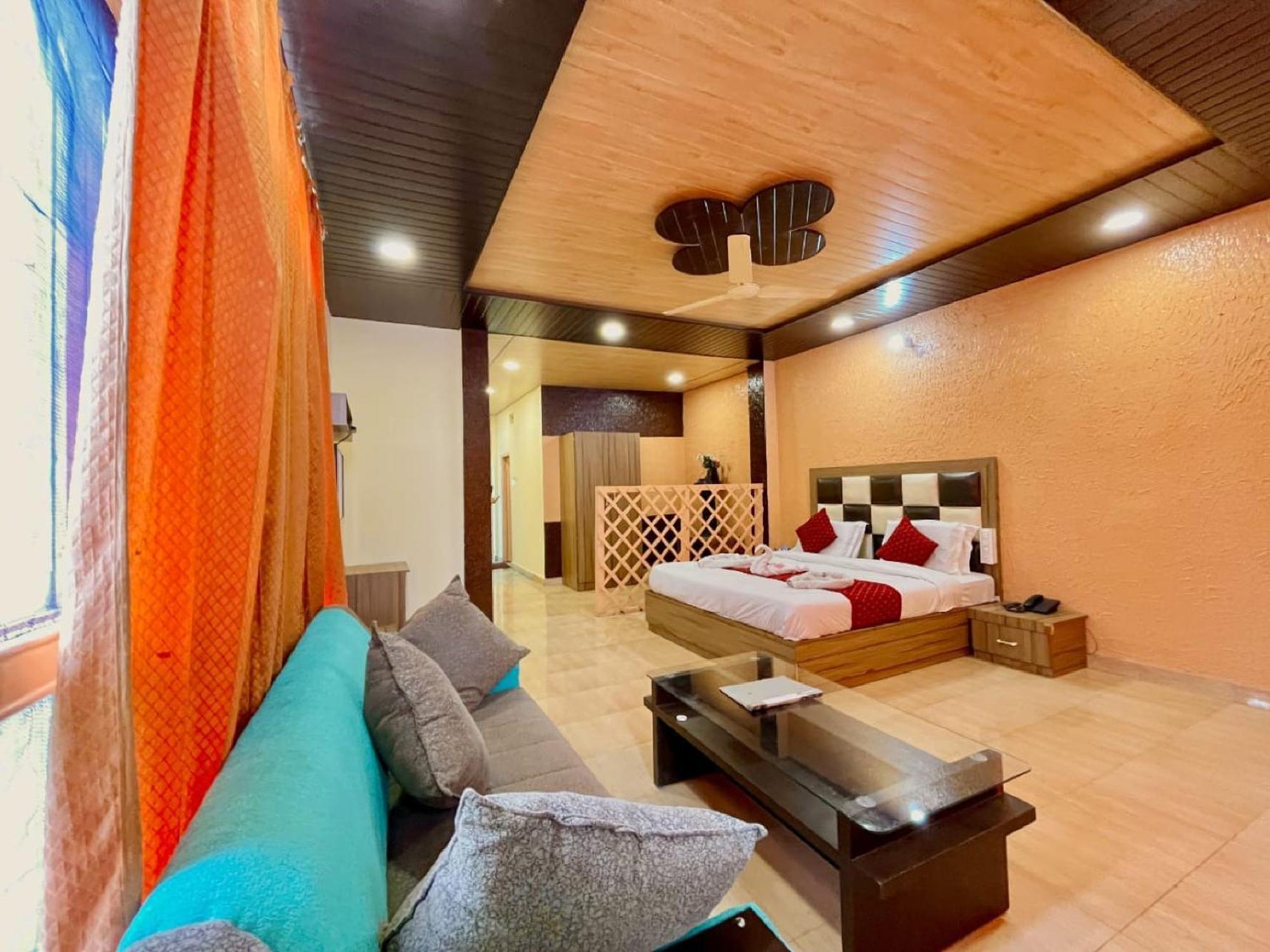 Sparkle Star Resort Khajjiar Exterior photo