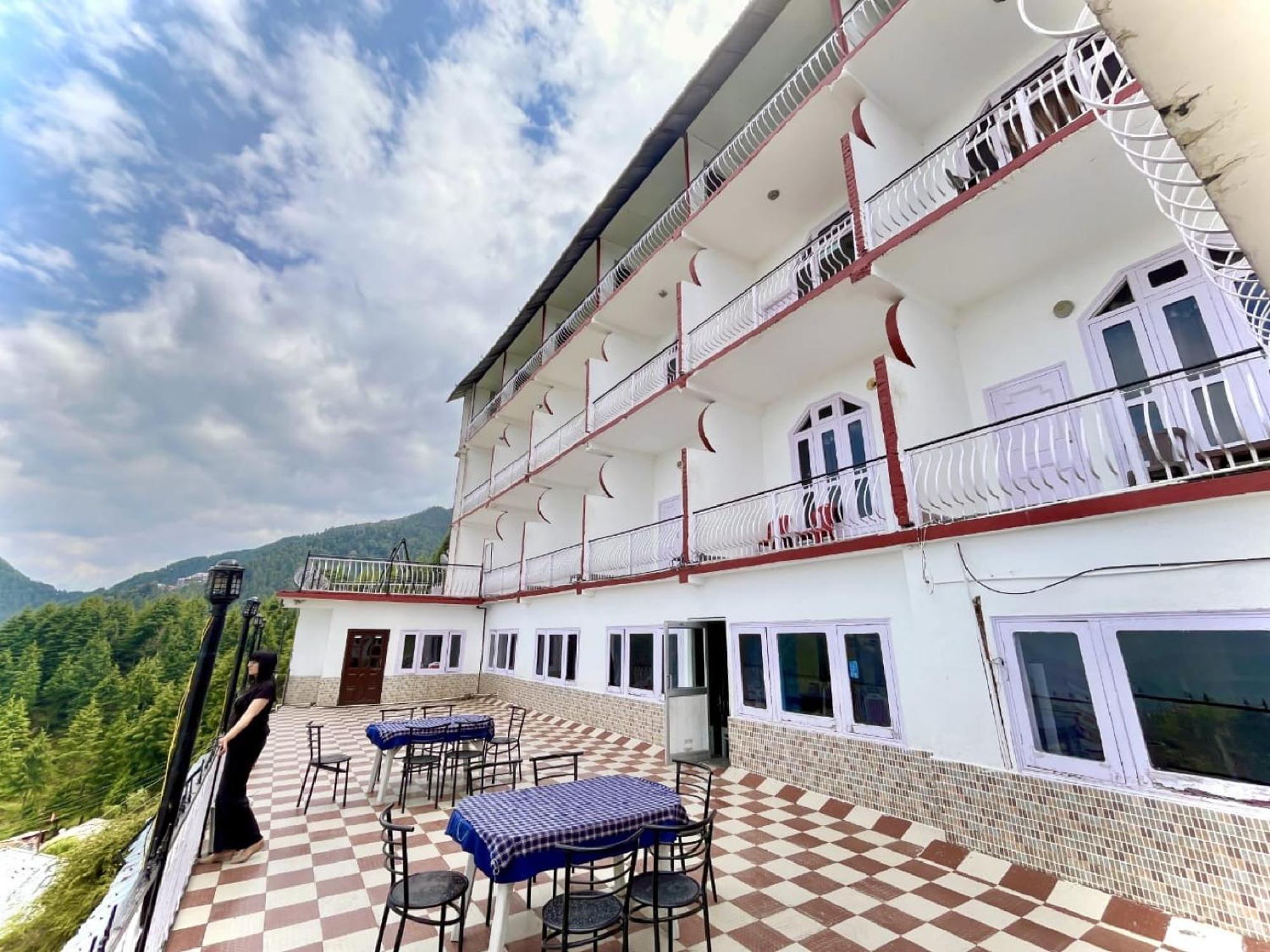 Sparkle Star Resort Khajjiar Exterior photo